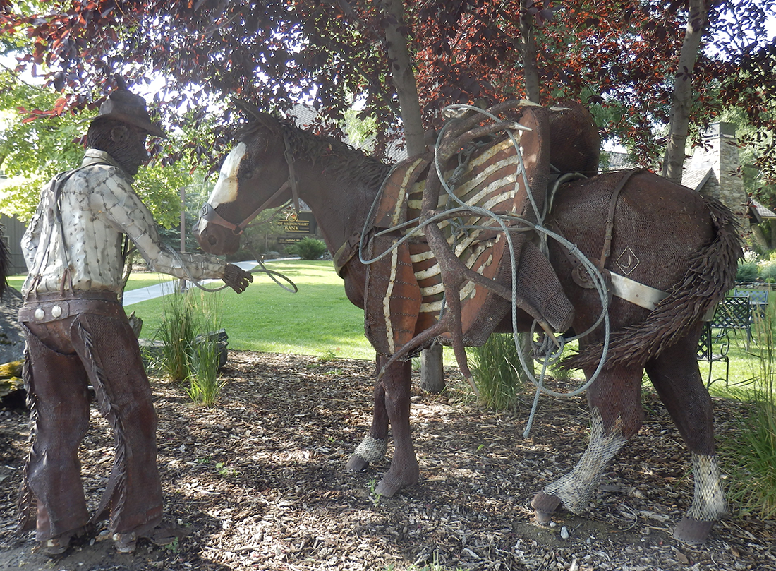 Ennis sculptures