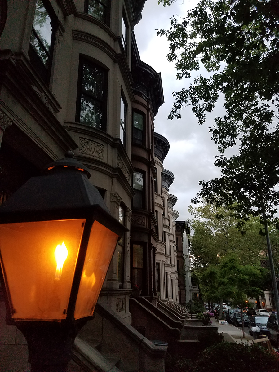 gas lamps in Brooklyn