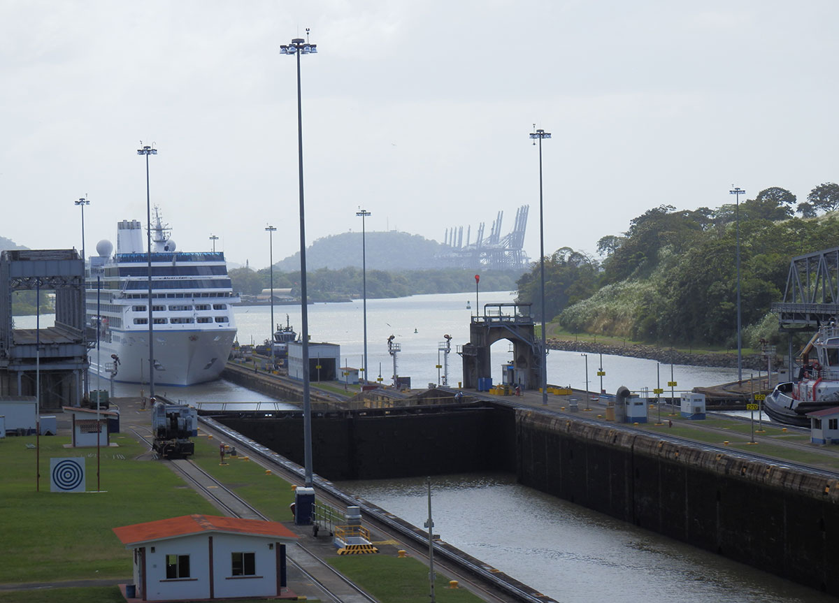 Miraflores locks