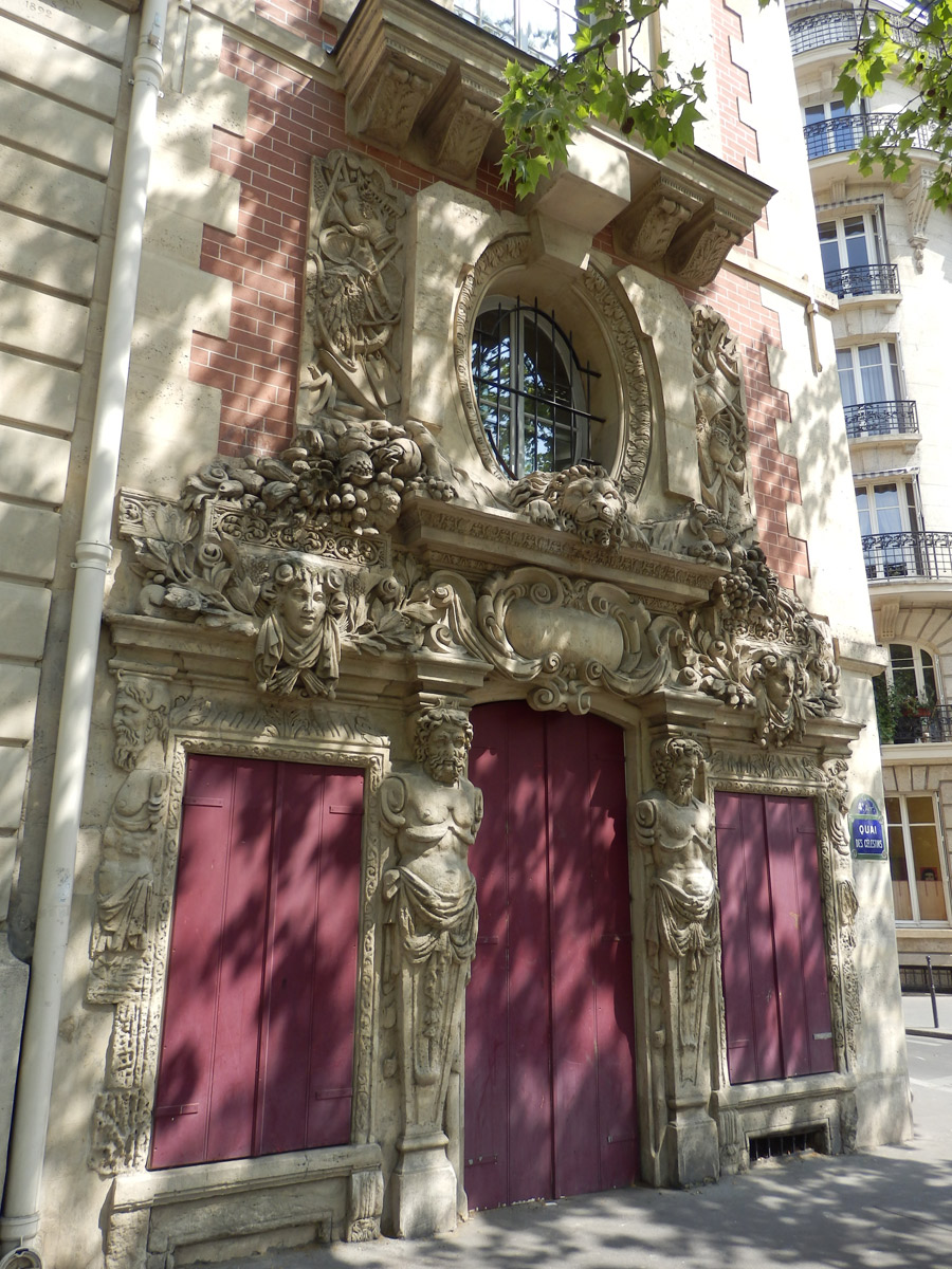 parisian facade