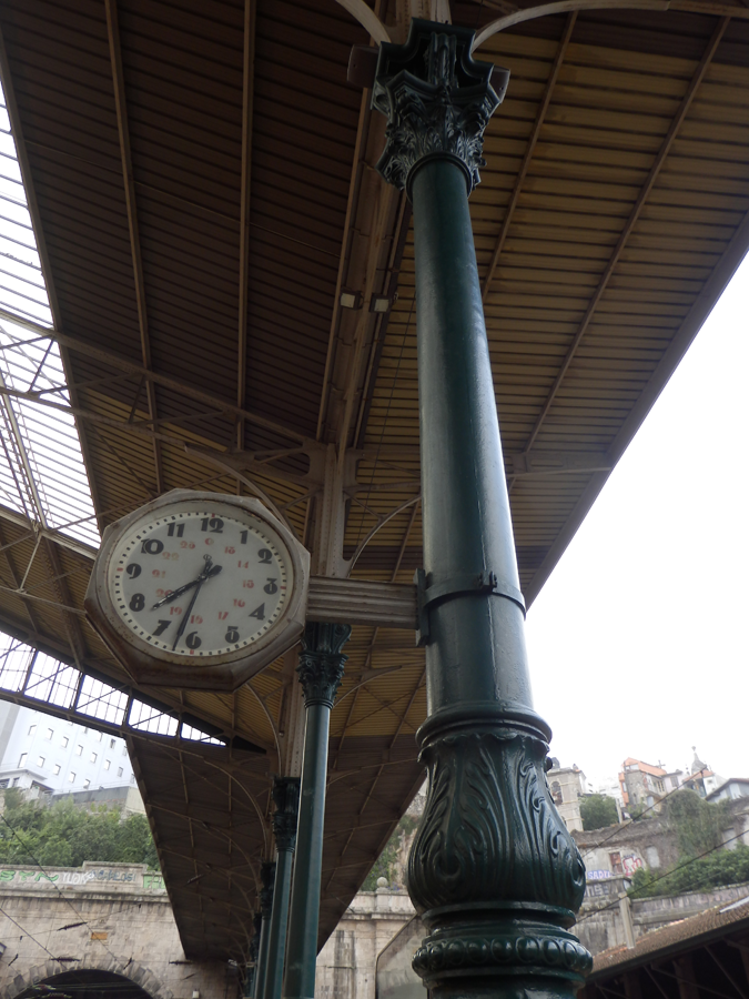 Porto train station