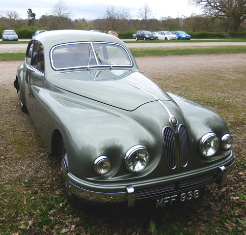 Baddesley Clinton car