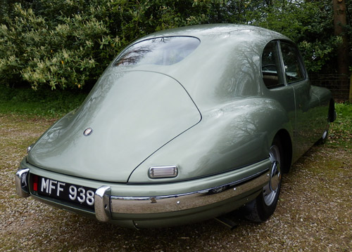 Baddesley Clinton car